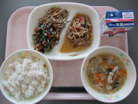 R8.7月15日給食